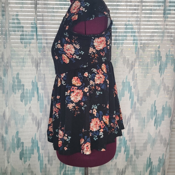 Torrid - Off shoulder babydoll top - Picture 2 of 7